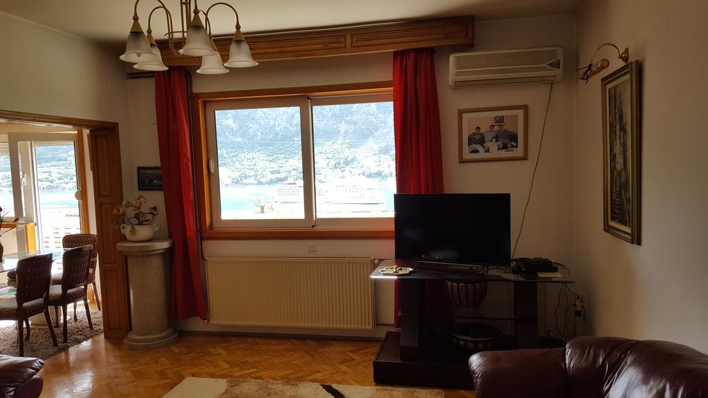Apartments Zenit Kotor Luaran gambar