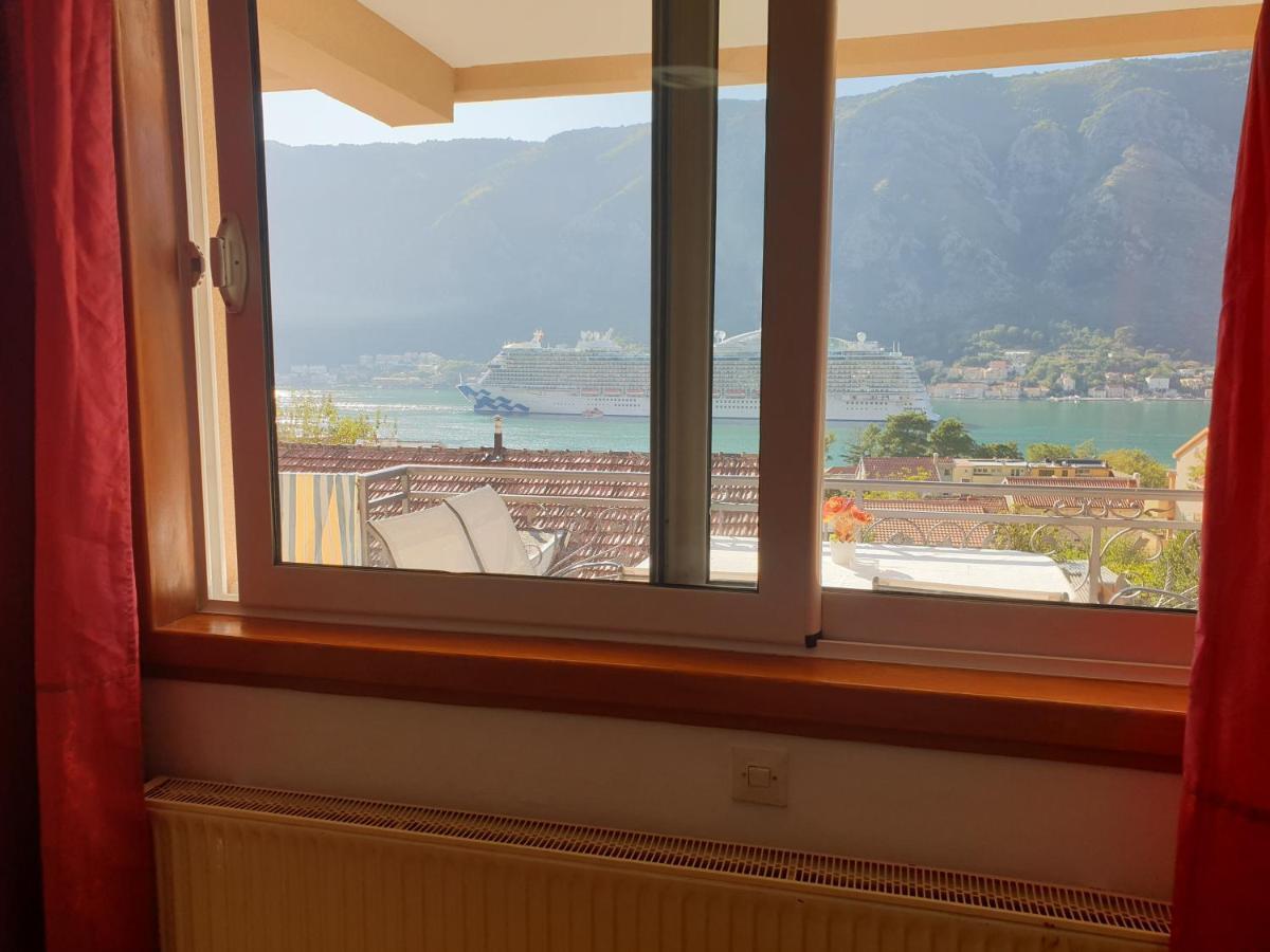 Apartments Zenit Kotor Luaran gambar