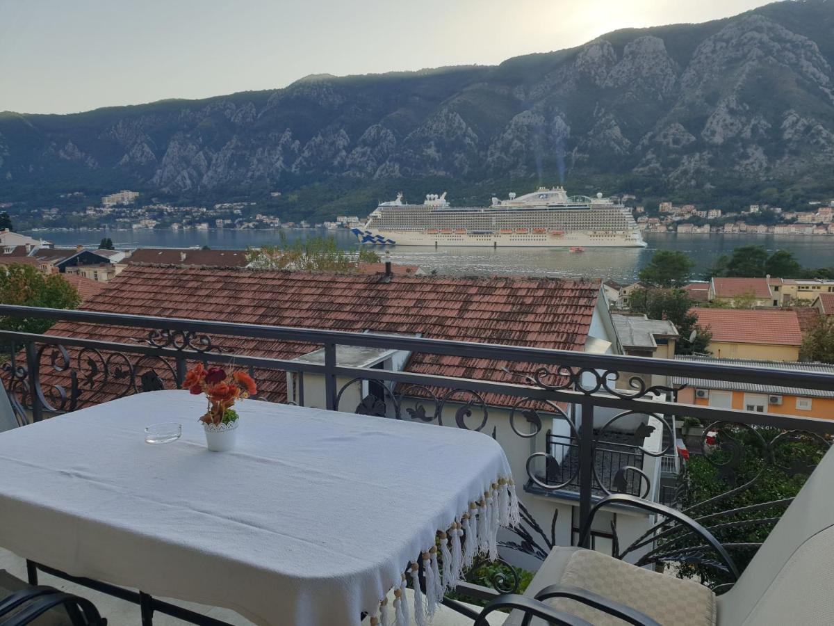 Apartments Zenit Kotor Luaran gambar